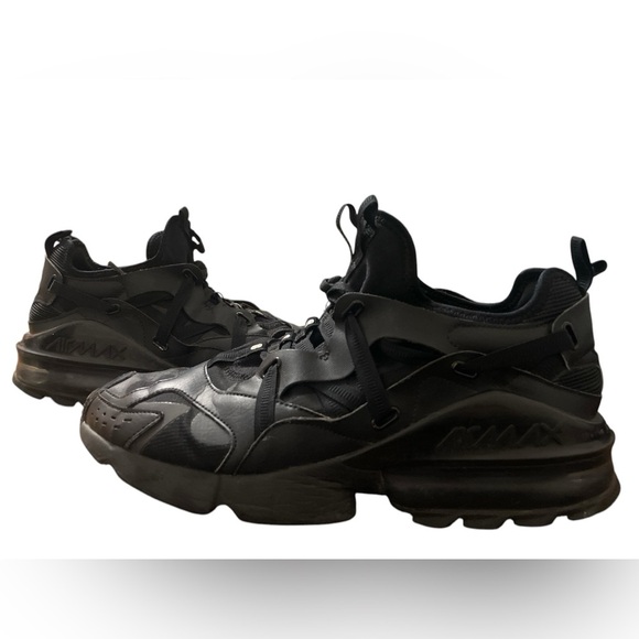 Nike Air Max Infinity Winter Mens 8 Triple Black Sneaker - Picture 1 of 4